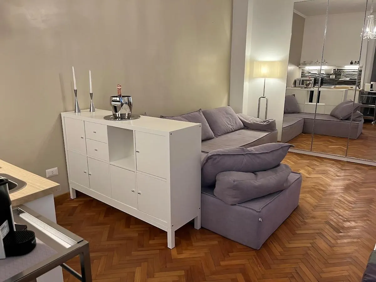 Cozy Donatello Apartment Rome