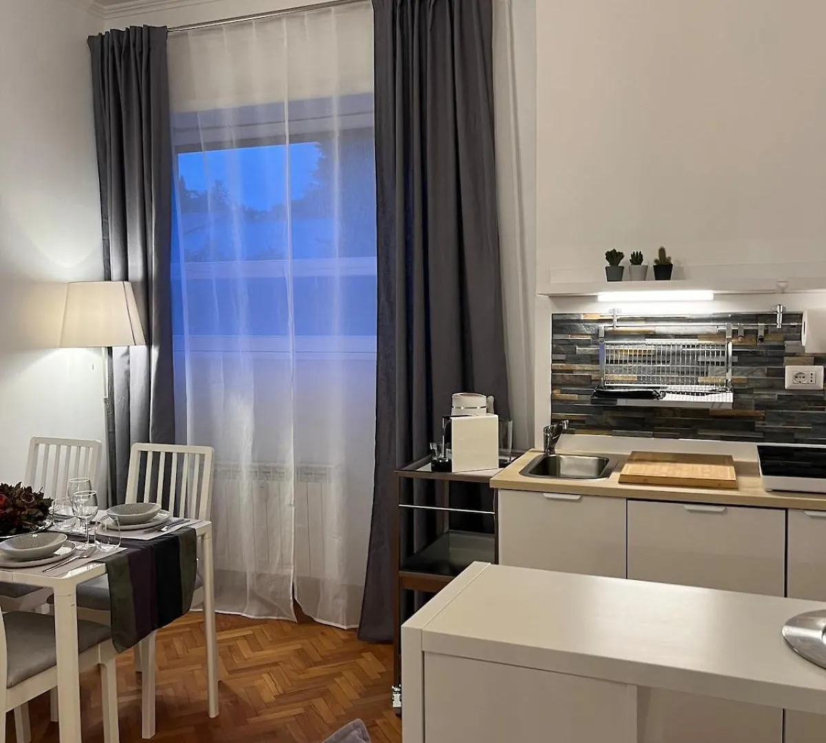 Cozy Donatello Apartment Rome